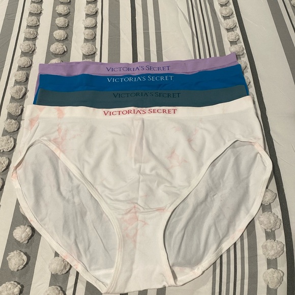 Victoria’s Secret Underware - Picture 1 of 5